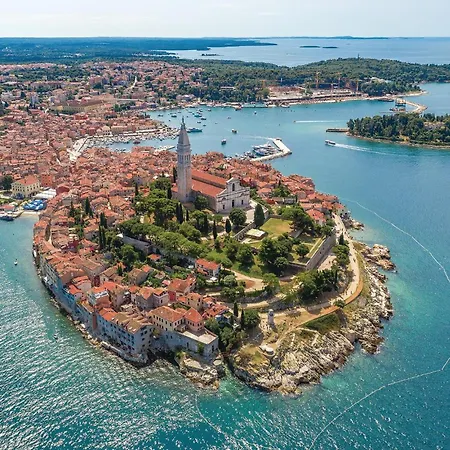 Awesome In Apartment Rovinj